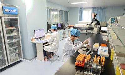 醫研融合(he)，創新(xin)驅(qu)動 南(nan)寧(ning)市(shi)第壹(yi)人(ren)民醫院譜寫高(gao)質(zhi)量(liang)發(fa)展新(xin)篇章(zhang)